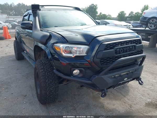 2017 TOYOTA TACOMA SR5 V6