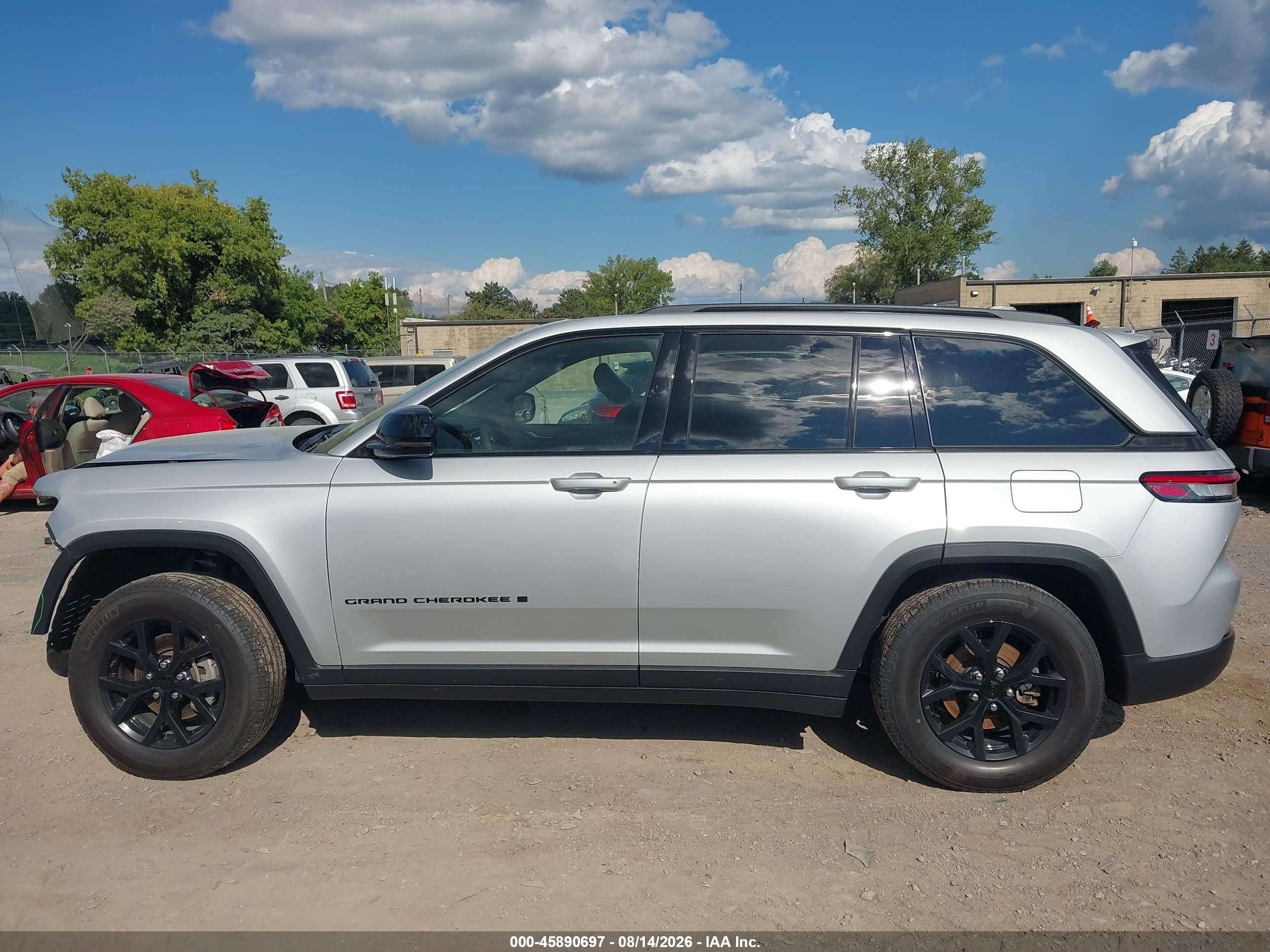 2024 JEEP GRAND CHEROKEE ALTITUDE X 4X4