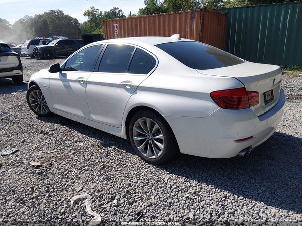 2016 BMW 528I — I3