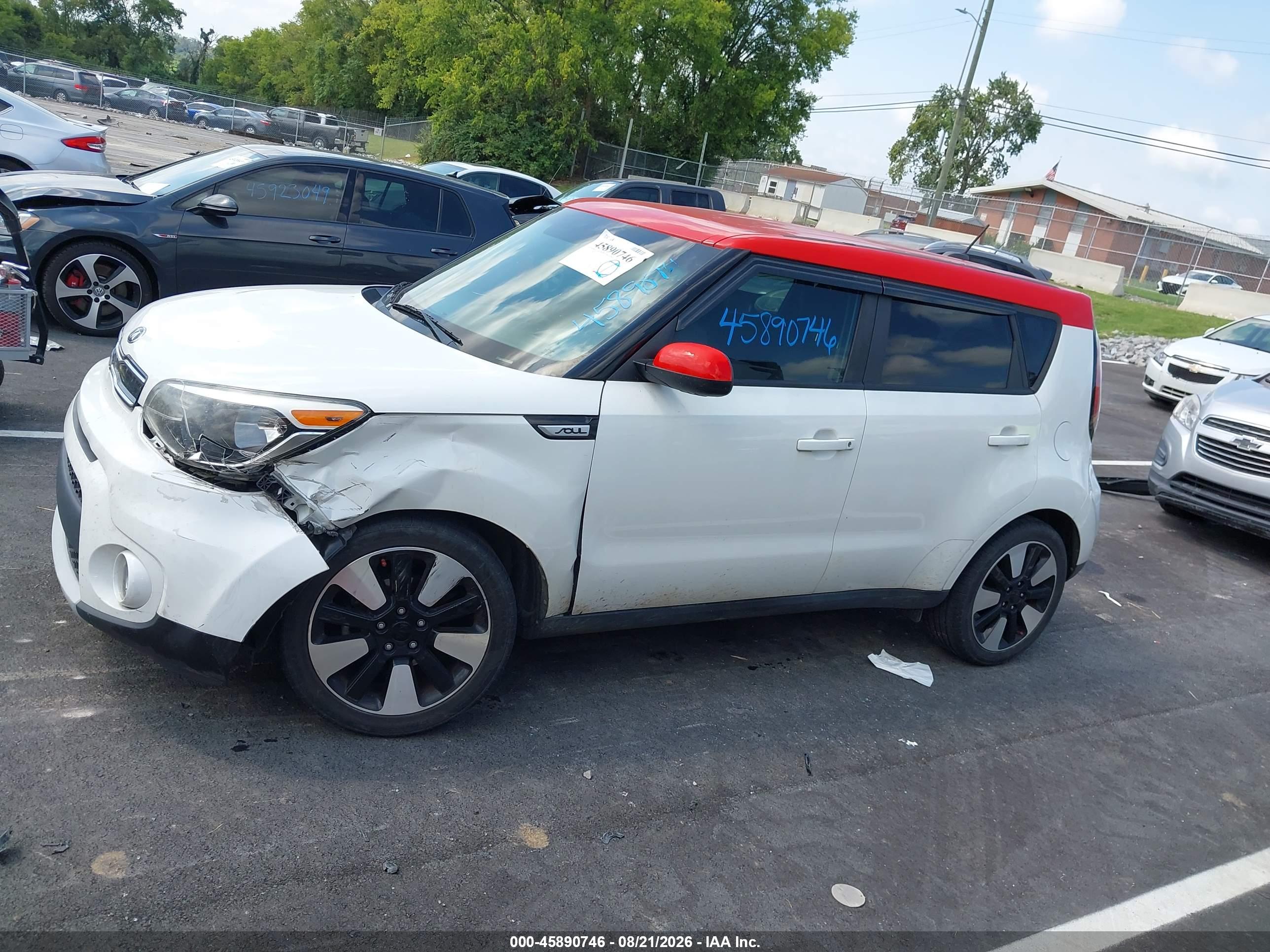 2019 KIA SOUL +