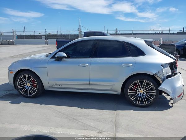 2017 PORSCHE MACAN GTS