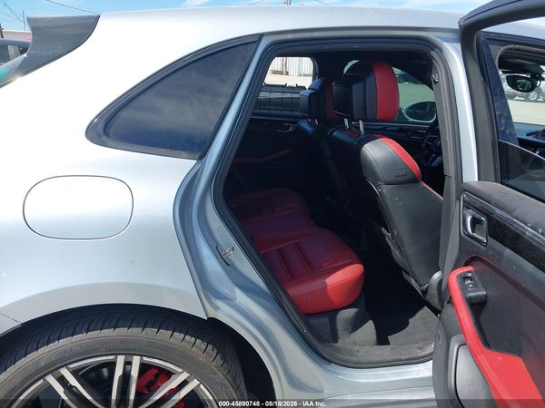 2017 PORSCHE MACAN GTS