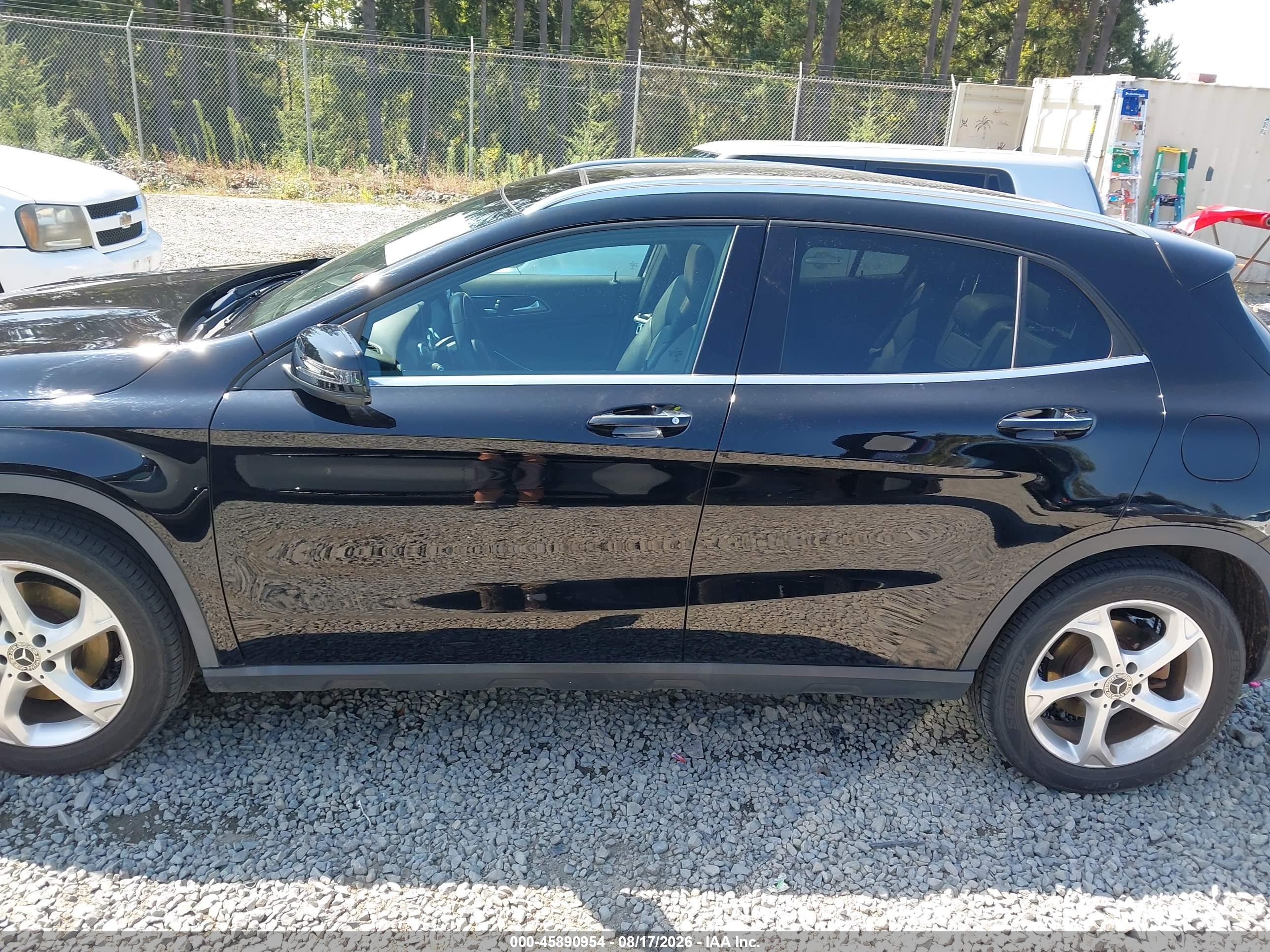 2020 MERCEDES-BENZ GLA 250 4MATIC