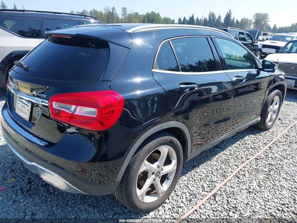 2020 MERCEDES-BENZ GLA 250 4MATIC