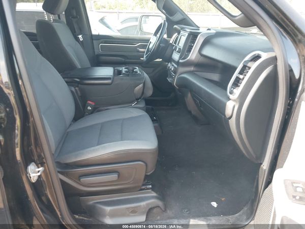2022 RAM 1500 BIG HORN  4X4 6'4 BOX