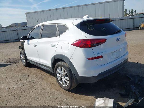 2020 HYUNDAI TUCSON SE