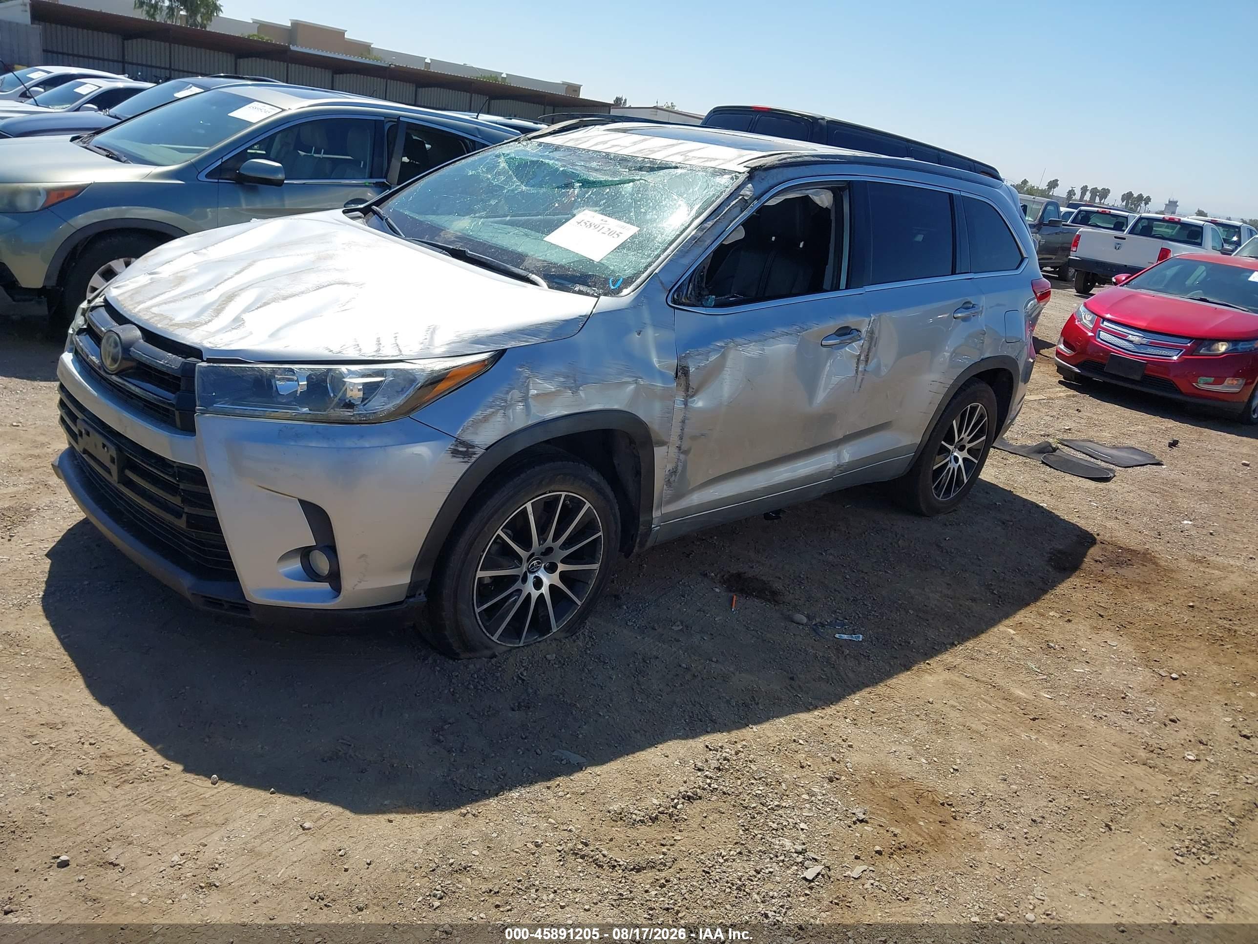 2018 TOYOTA HIGHLANDER SE — I2