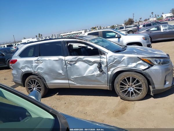 2018 TOYOTA HIGHLANDER SE — I116