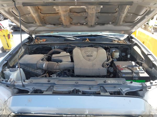 2017 TOYOTA TACOMA SR5 V6