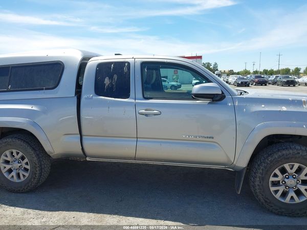 2017 TOYOTA TACOMA SR5 V6