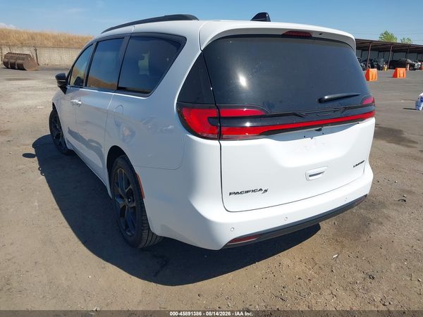2027 CHRYSLER PACIFICA Limited