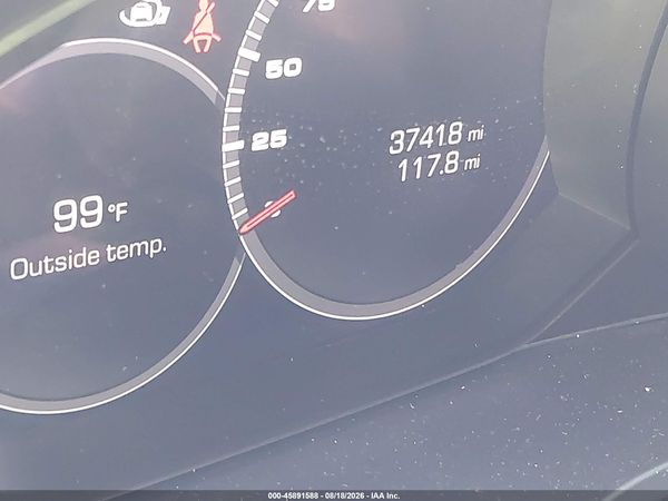 2019 PORSCHE CAYENNE