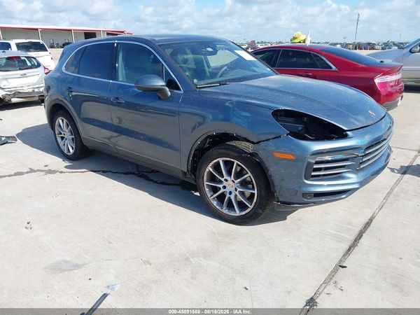 2019 PORSCHE CAYENNE