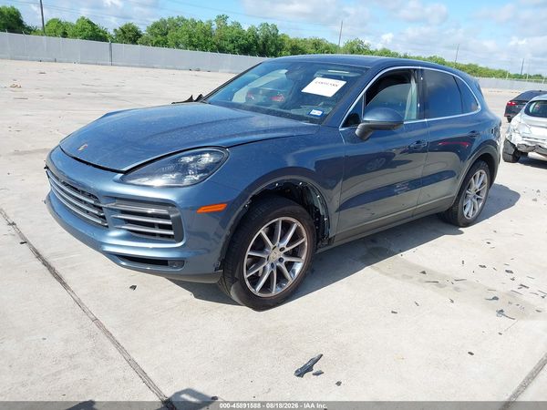 2019 PORSCHE CAYENNE
