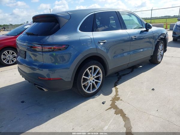 2019 PORSCHE CAYENNE