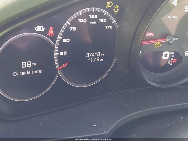 2019 PORSCHE CAYENNE