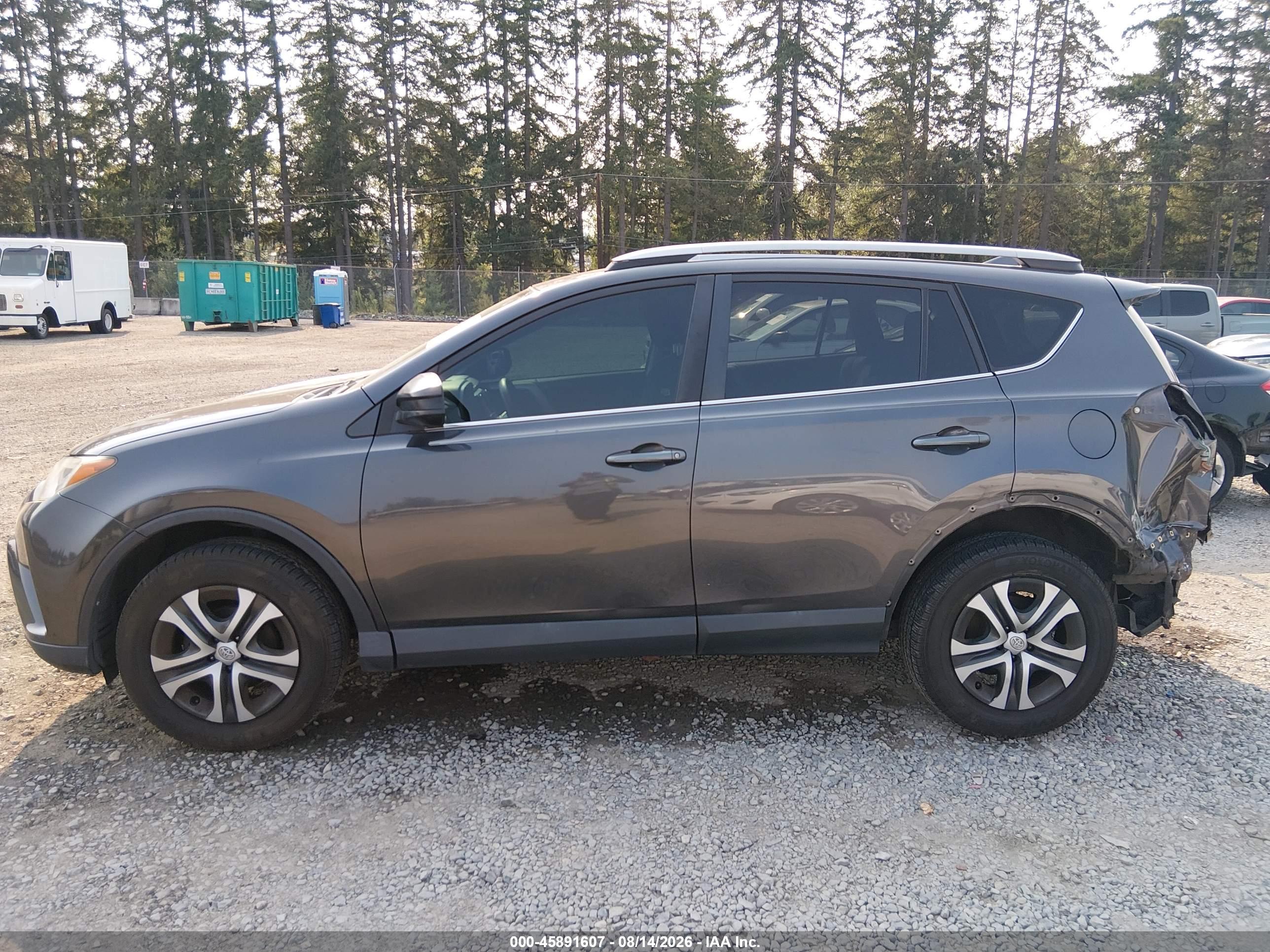 2017 TOYOTA RAV4 LE
