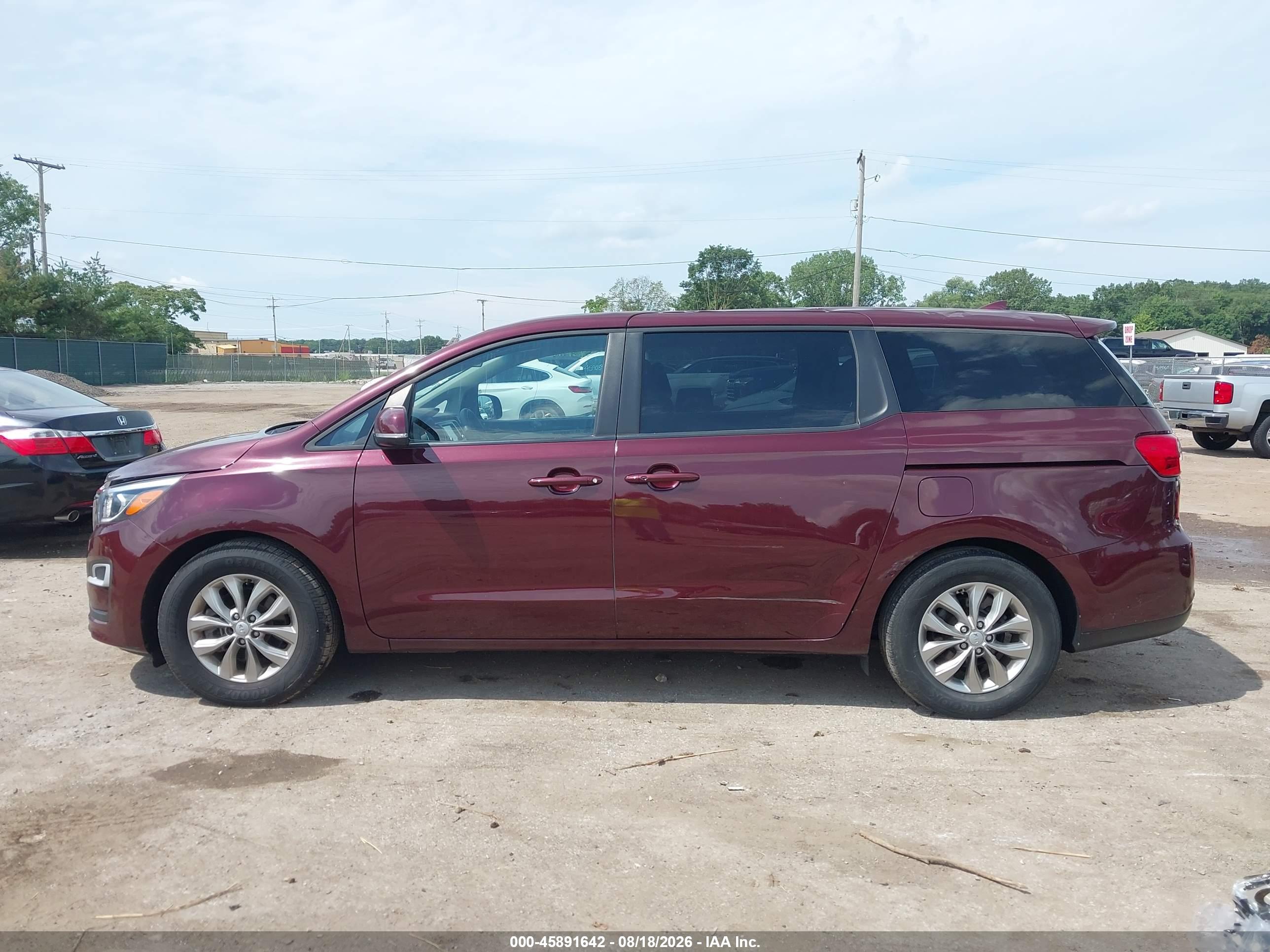 2020 KIA SEDONA LX
