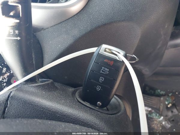 2016 KIA SORENTO 2.4L LX