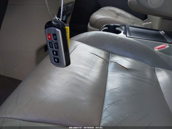 2016 TOYOTA SIENNA XLE PREMIUM 8 PASSENGER