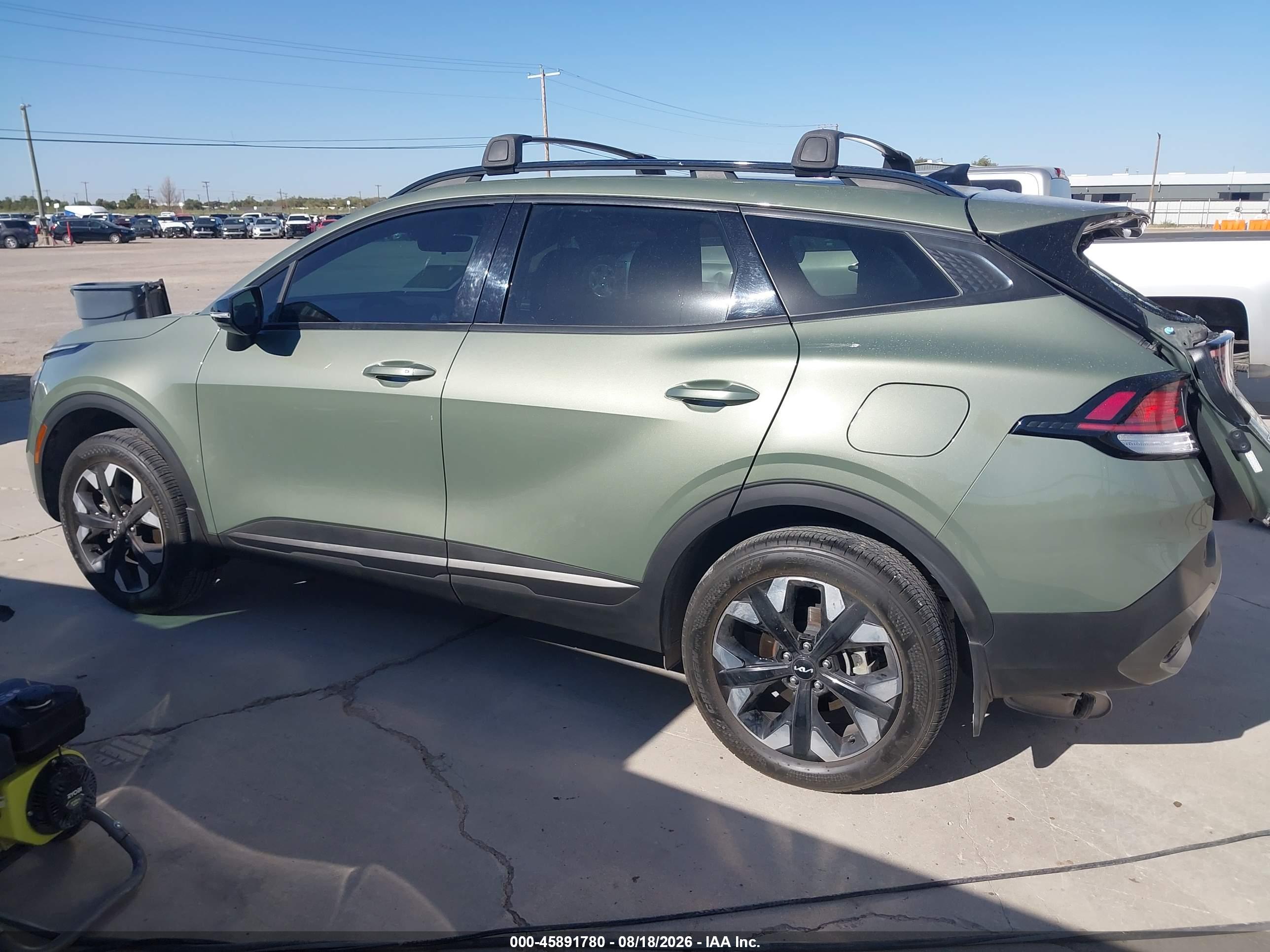 2023 KIA SPORTAGE X-LINE