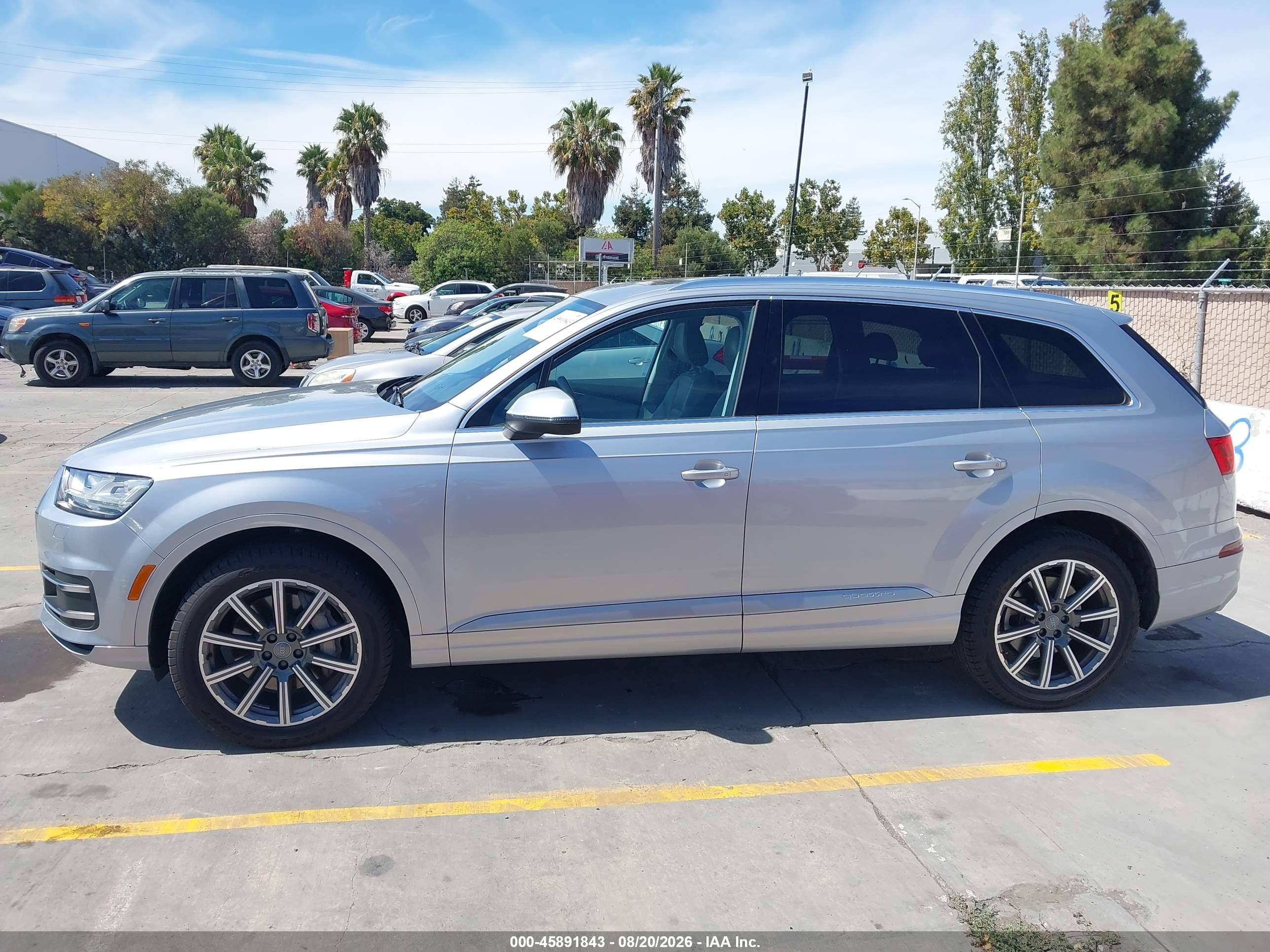 2017 AUDI Q7 3.0T PREMIUM