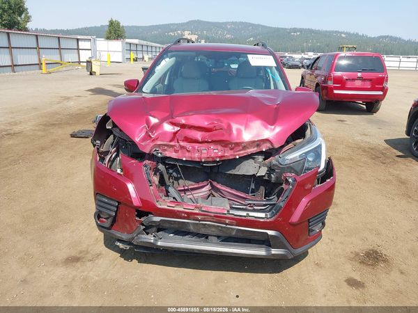 2022 SUBARU FORESTER LIMITED
