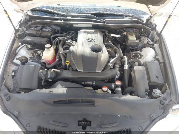 2016 LEXUS IS 200T