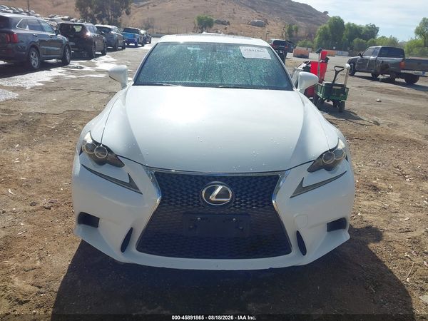2016 LEXUS IS 200T