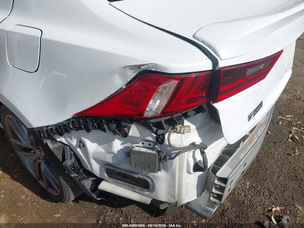 2016 LEXUS IS 200T