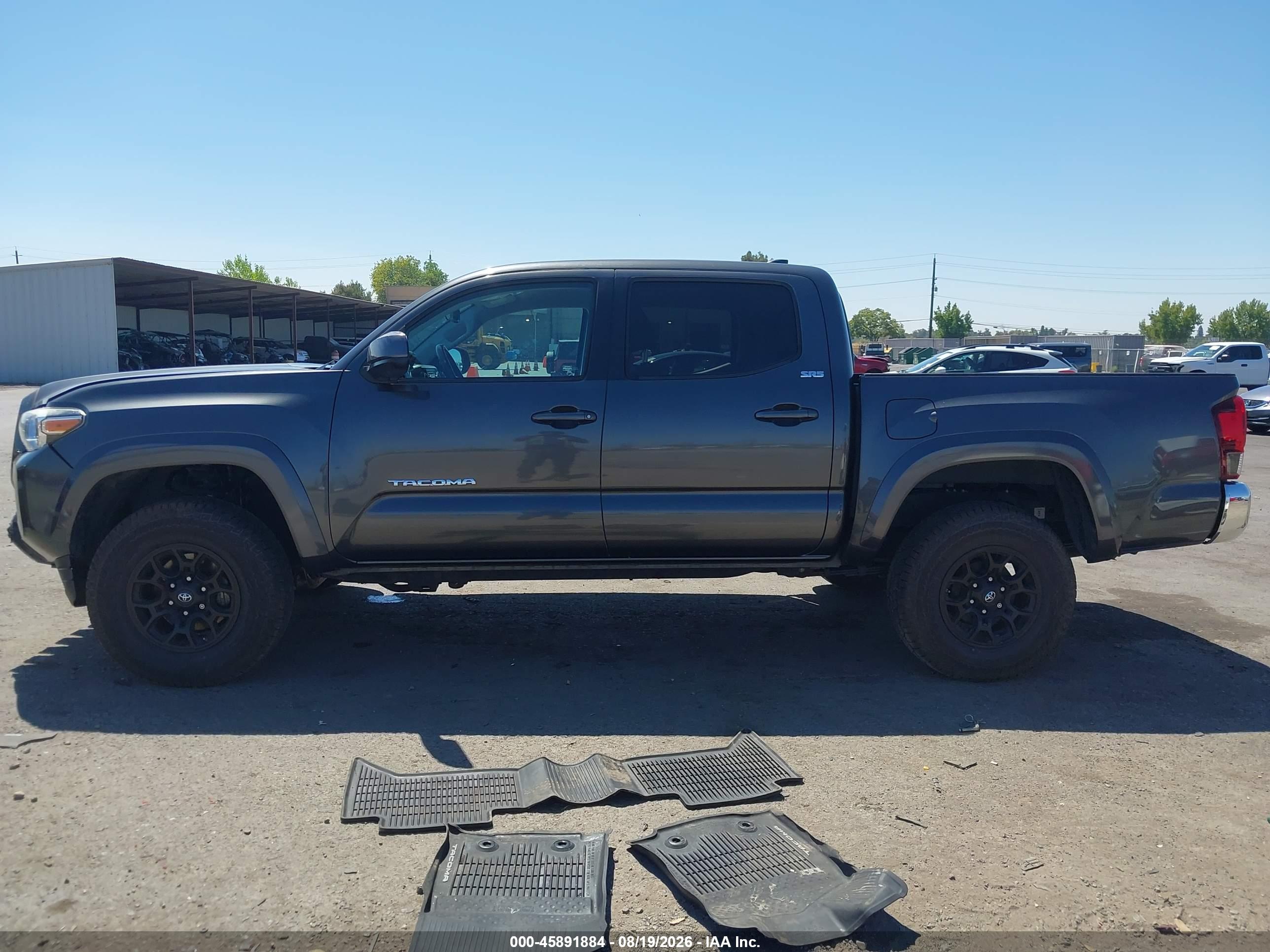 2019 TOYOTA TACOMA SR5 V6