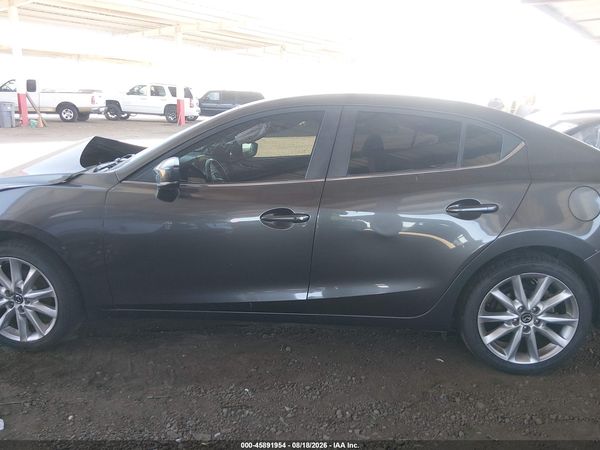 2017 MAZDA MAZDA3