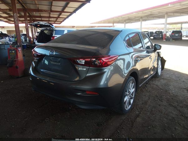 2017 MAZDA MAZDA3 TOURING
