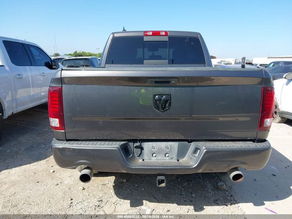 2016 RAM 1500 SPORT