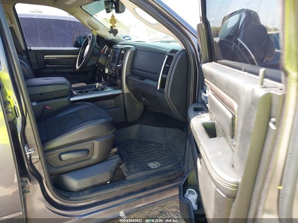 2016 RAM 1500 SPORT