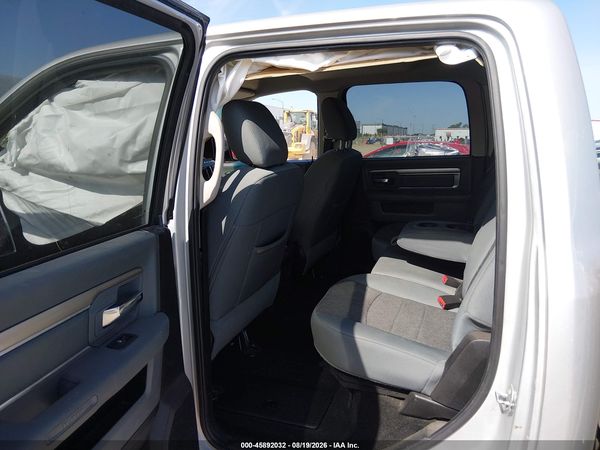 2016 RAM 1500 BIG HORN — I8
