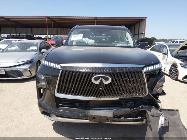 2025 INFINITI QX80 LUXE