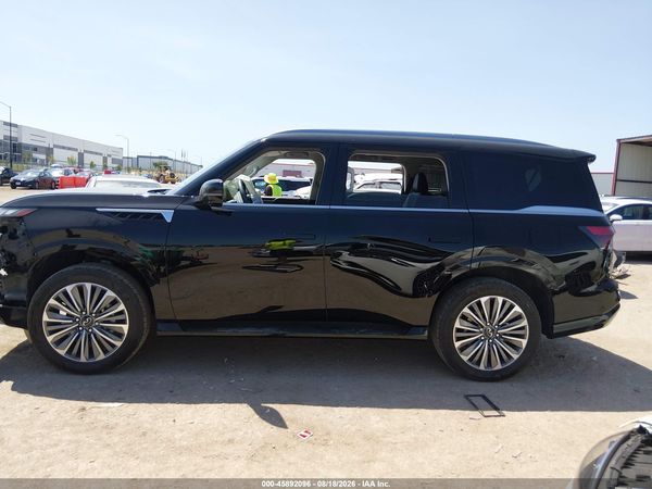 2025 INFINITI QX80 LUXE
