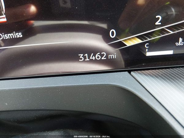 2025 INFINITI QX80 LUXE