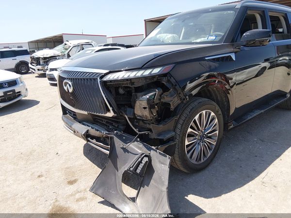 2025 INFINITI QX80 LUXE