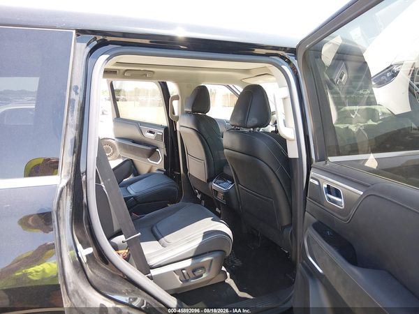 2025 INFINITI QX80 LUXE