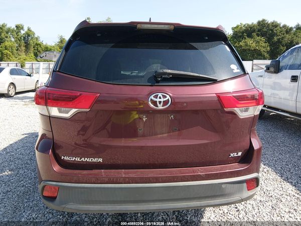 2018 TOYOTA HIGHLANDER XLE