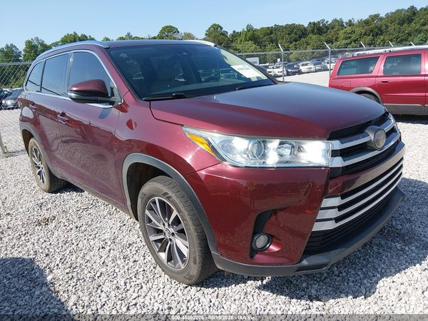 2018 TOYOTA HIGHLANDER XLE