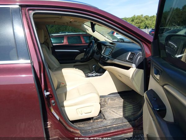 2018 TOYOTA HIGHLANDER XLE