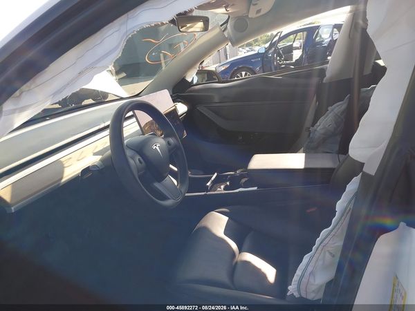 2020 TESLA MODEL 3 — I5