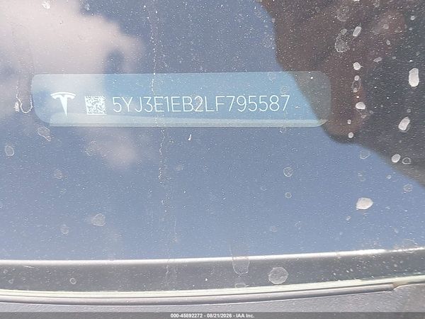 2020 TESLA MODEL 3 — I9