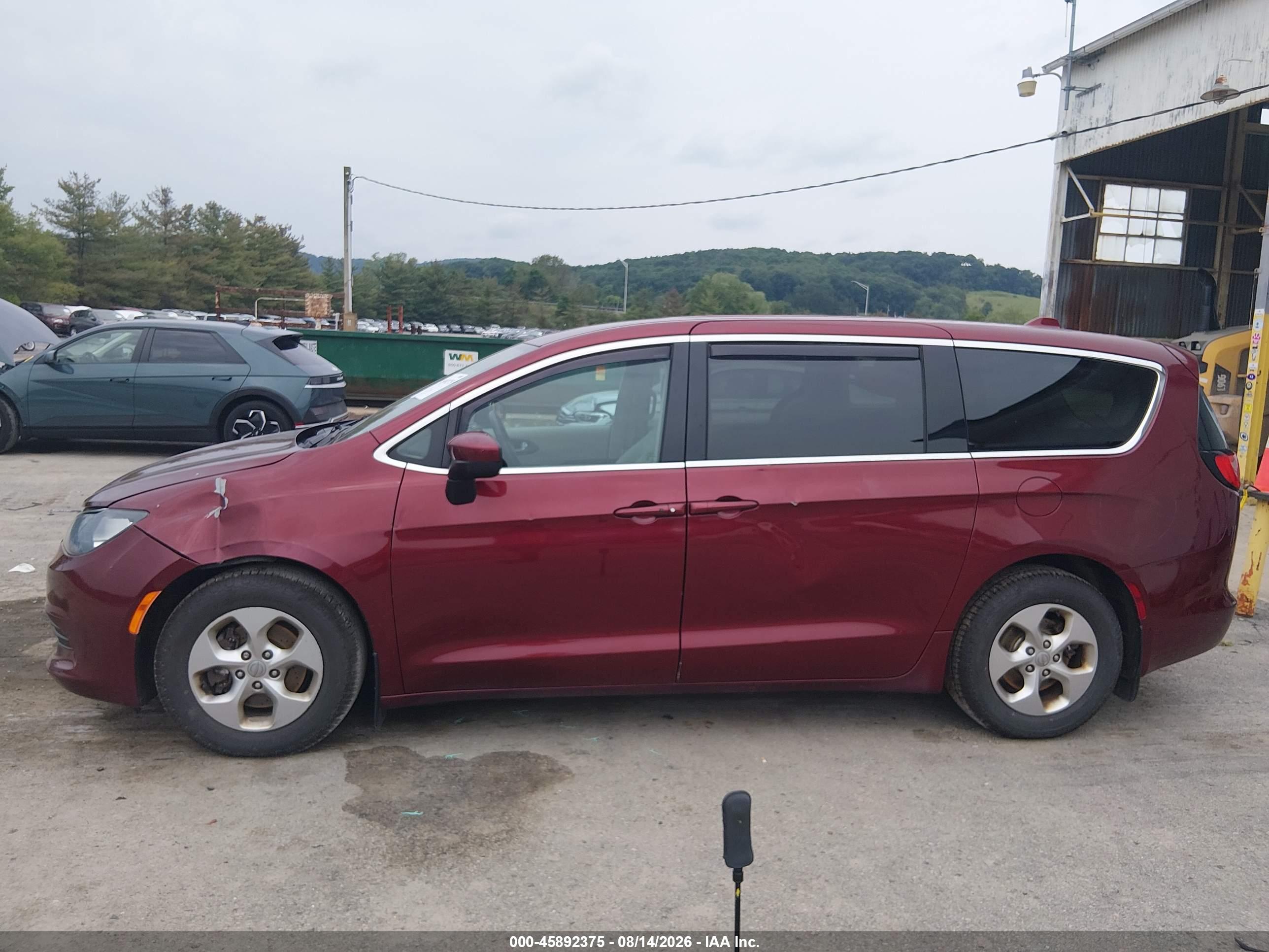 2017 CHRYSLER PACIFICA LX