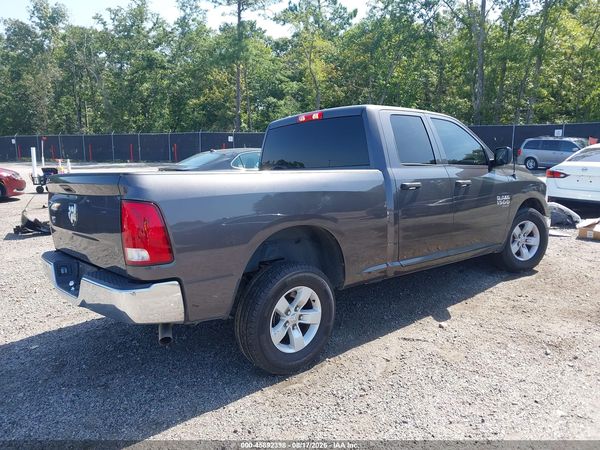 2024 RAM 1500 CLASSIC SLT  4X2 6'4 BOX