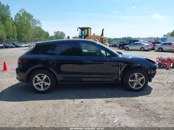 2018 PORSCHE MACAN