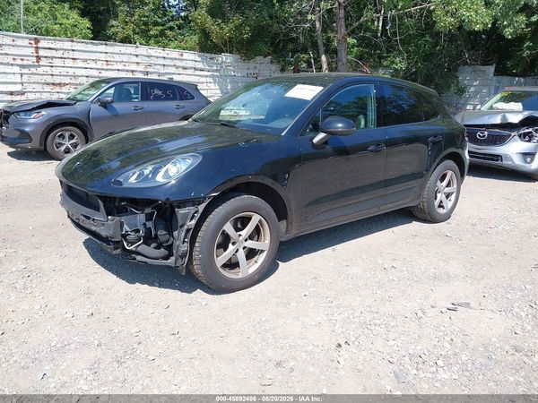 2018 PORSCHE MACAN